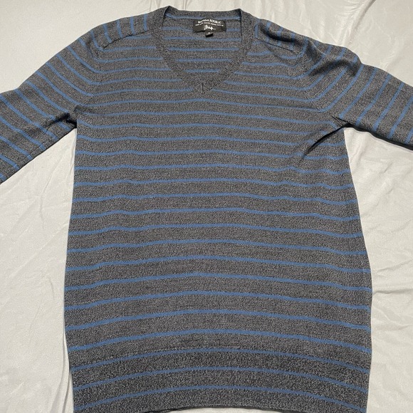 Banana Republic Men's Italian 100% Merino Wool Baruffa Sweater Gray Striped Sz S - Picture 2 of 8